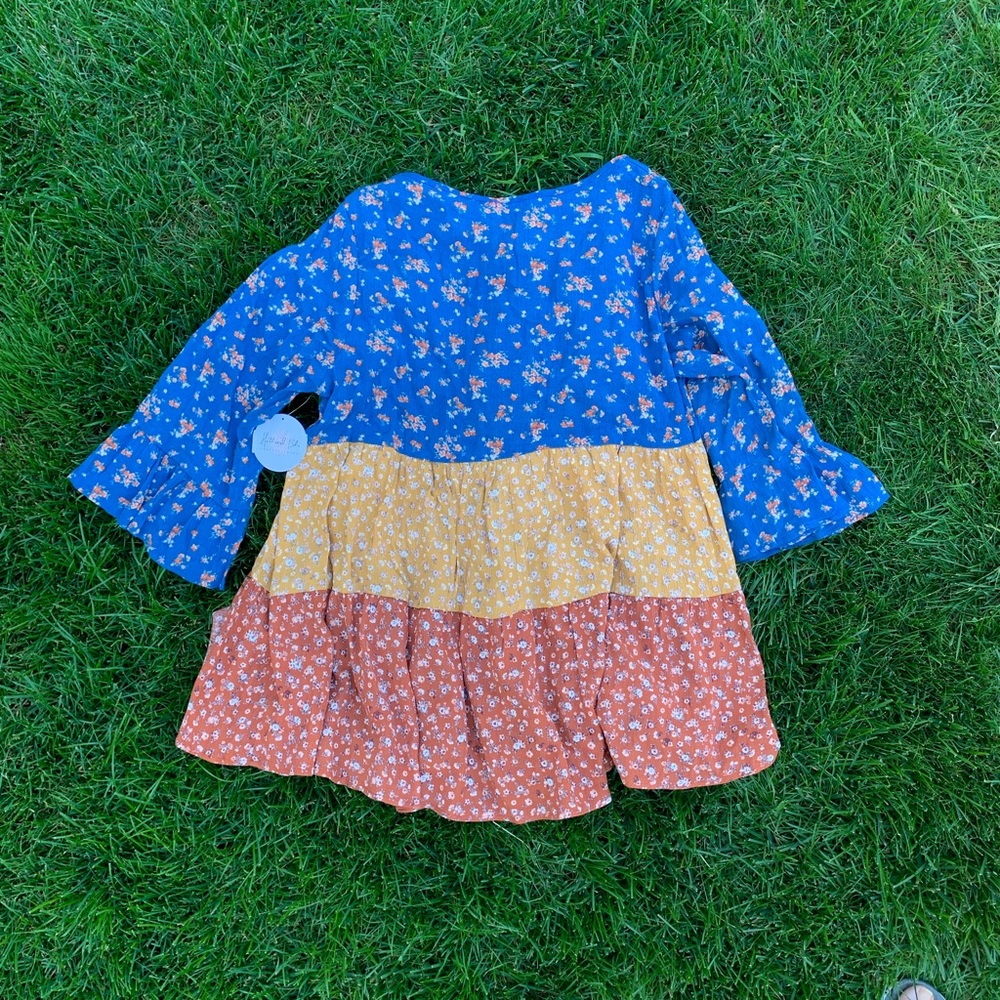 NWT Oddi tiered peasant top with ruffled sleeves L. - Picture 2 of 6